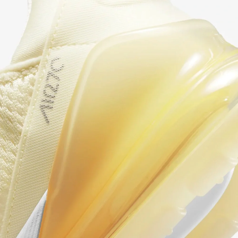 [NEW]‎ Women's Nike Air Max 270 Shoes Size 7 DJ5991-100